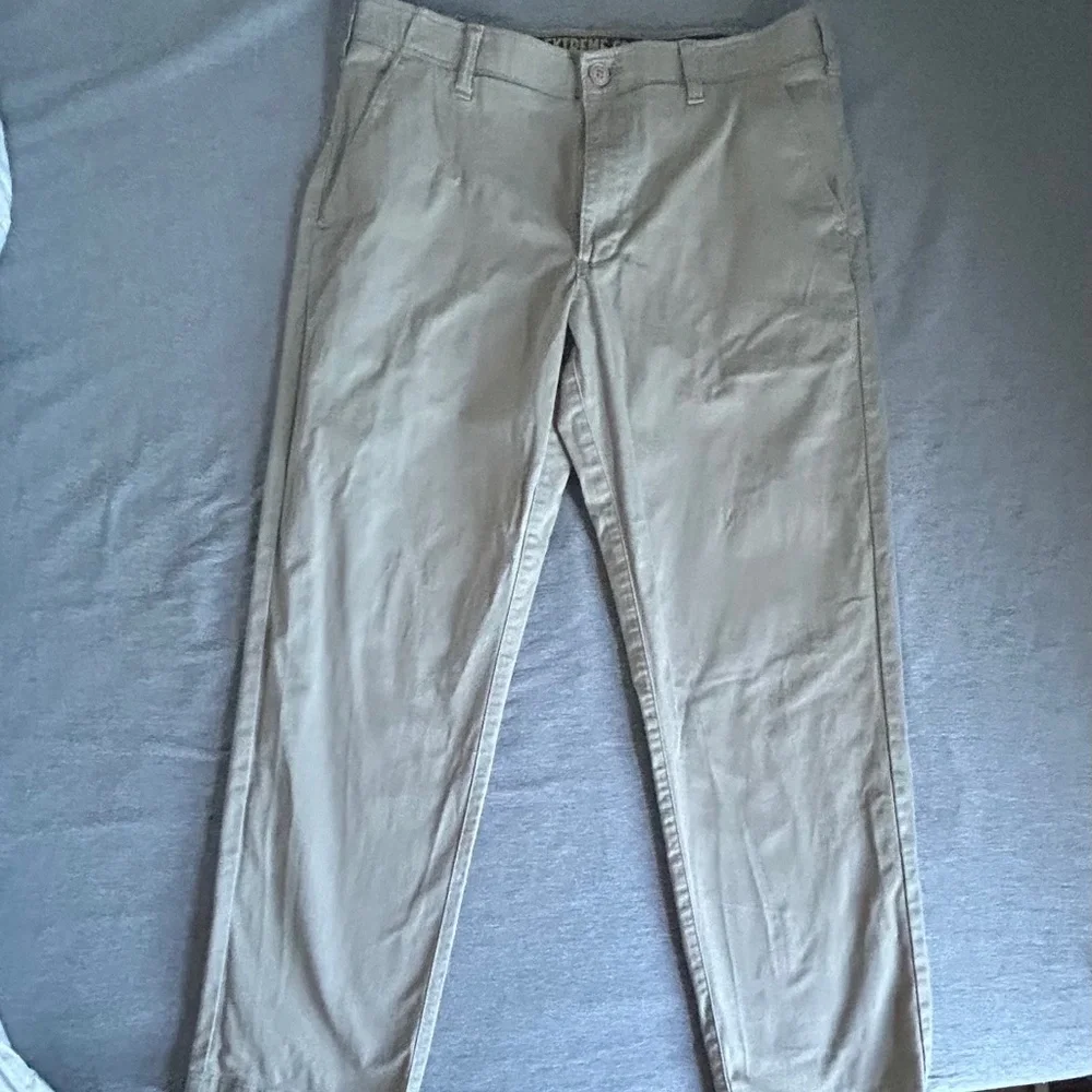 Lee Comfort Fit flat front khakis - Picture 1 of 2